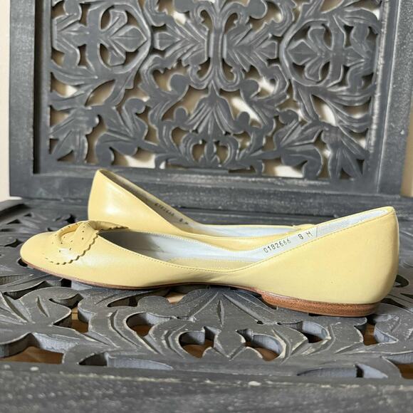 Delman Ballet Flats Women’s 8M Yellow Leather Bow Deatil Slip On Shoes - Picture 3 of 11